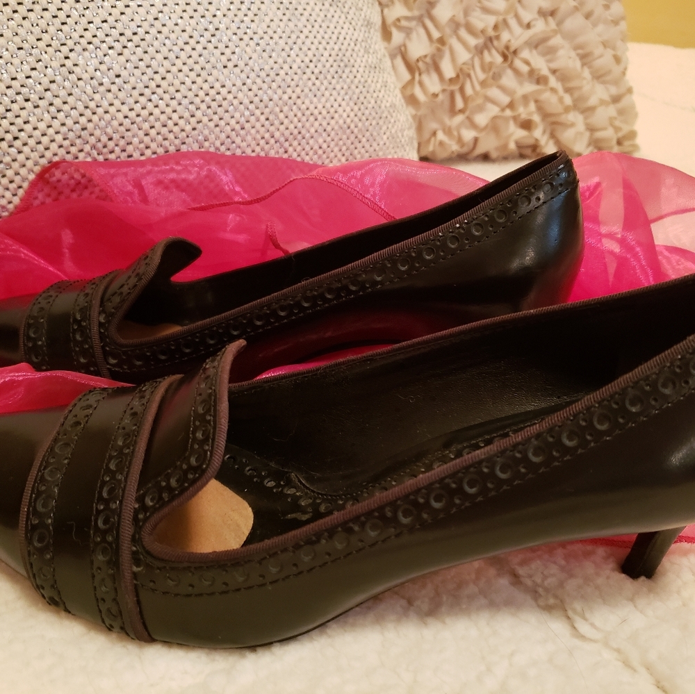 Tory Burch Black Kitten Heels with Fancy Embroidery